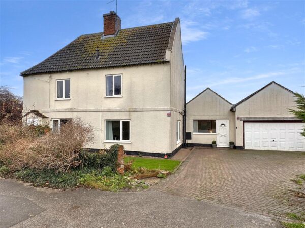 Perrimay Cottage, Fosse Road, Brough, Newark