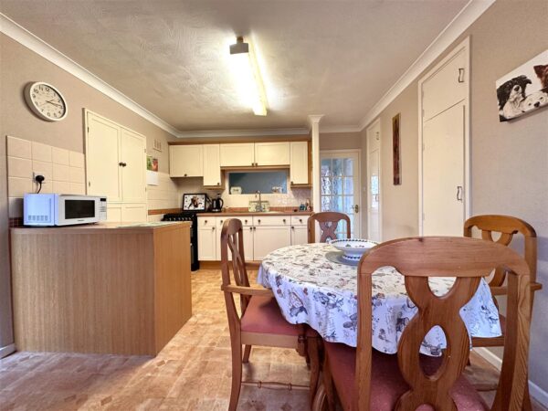 Queen Street, Balderton, Newark