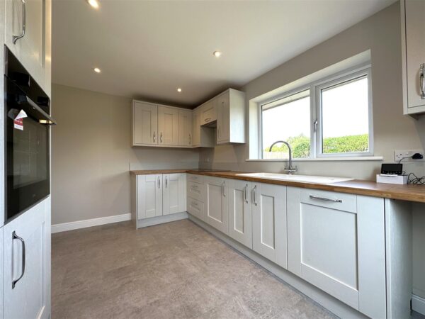 St. Catherines Close, Newark