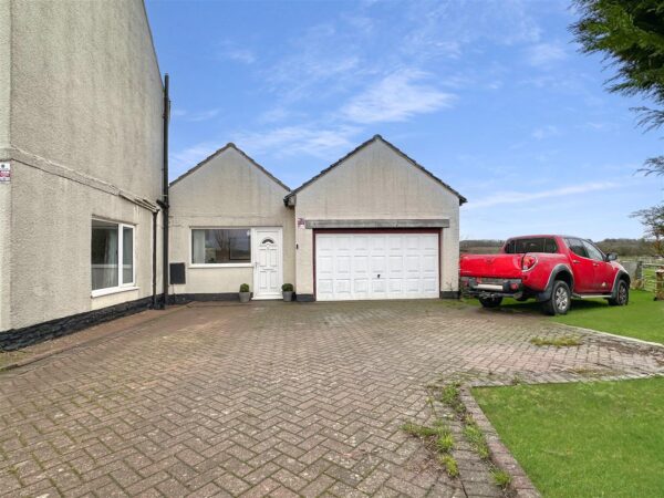 Perrimay Cottage, Fosse Road, Brough, Newark