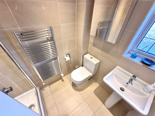 Saucemere Drive, Newark