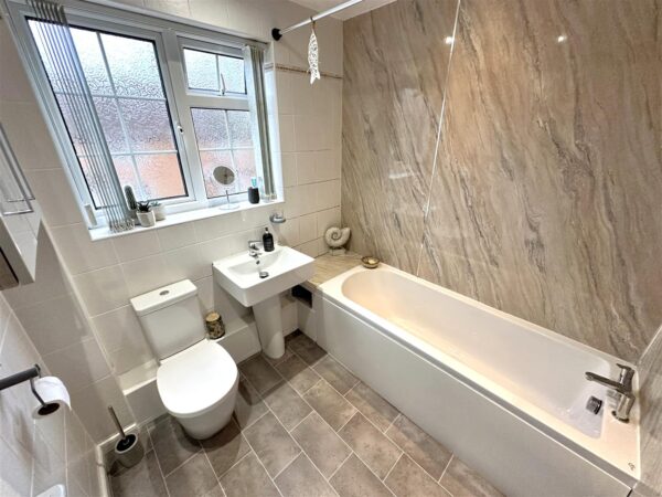 Tare Cottage, Main Street, Caunton, Newark