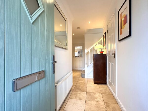 Saucemere Drive, Newark