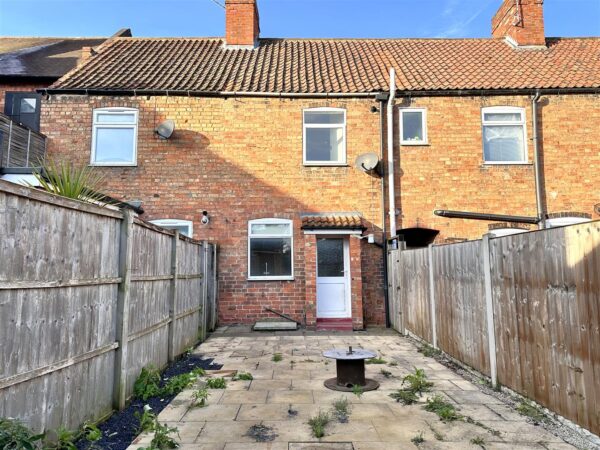 Cross Street, Newark