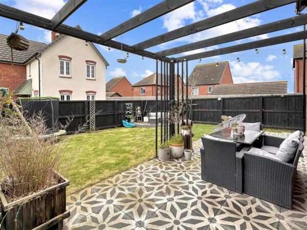 Ribbon Pond Drive, Middlebeck, Newark