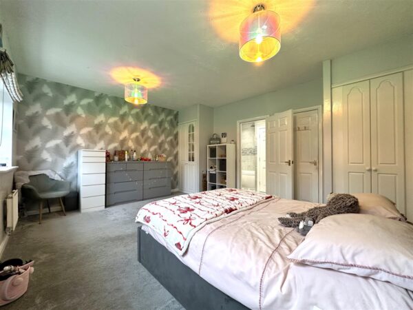 Cameron Lane, Fernwood, Newark