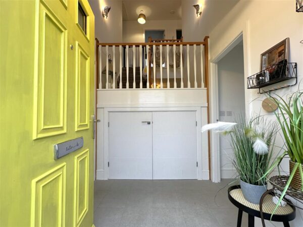 Ribbon Pond Drive, Middlebeck, Newark