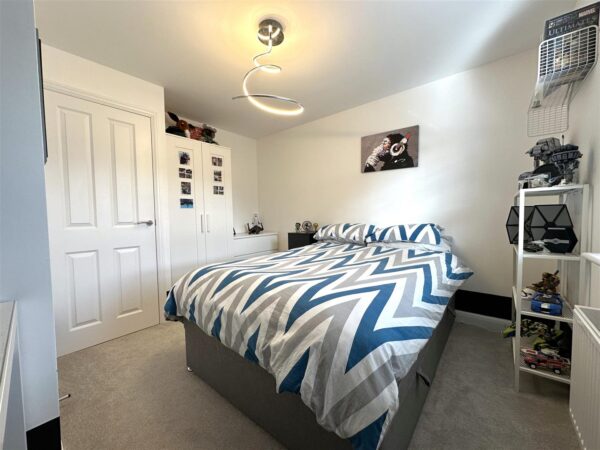 Stunning Family Home, Avro Road, Fernwood, Newark