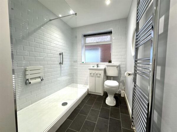 Bowbridge Road, Newark