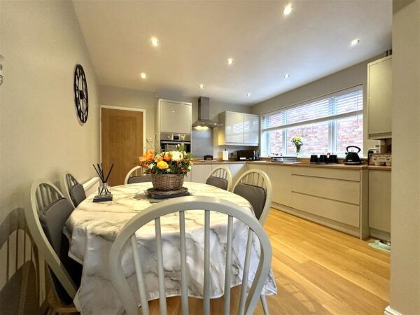 Macaulay Drive, Balderton, Newark