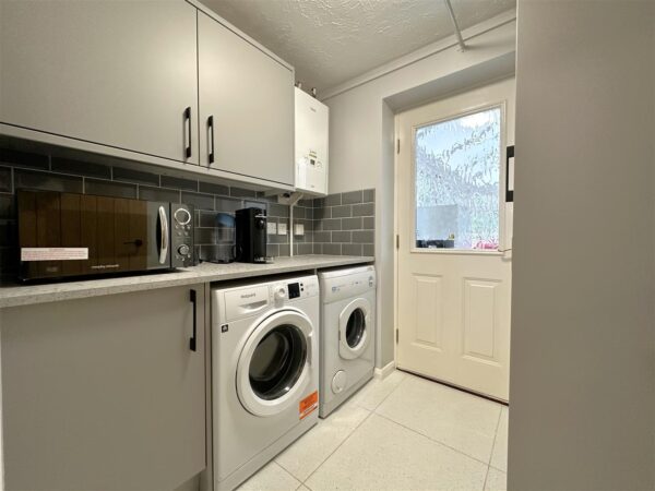 Cameron Lane, Fernwood, Newark