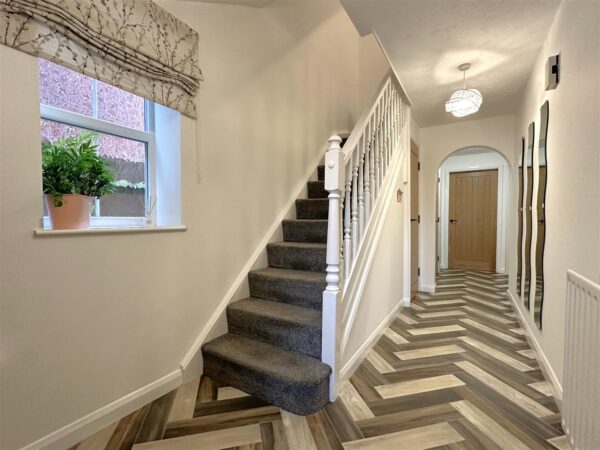 Cameron Lane, Fernwood, Newark