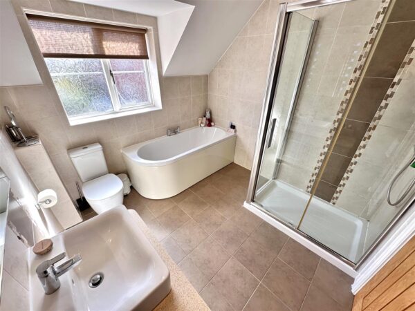 Vale View, Dry Doddington, Newark