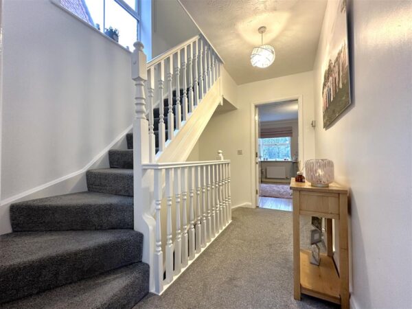 Cameron Lane, Fernwood, Newark