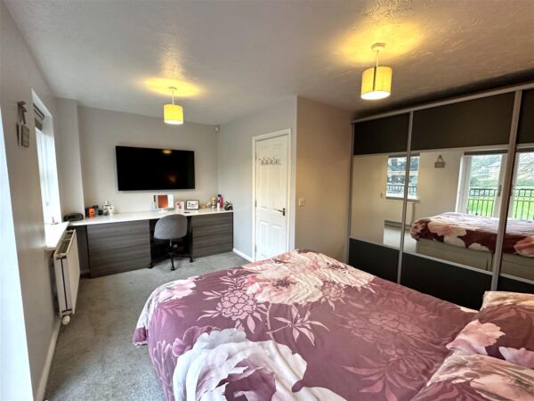 Cameron Lane, Fernwood, Newark