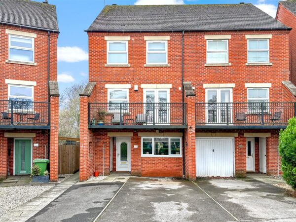 Cameron Lane, Fernwood, Newark