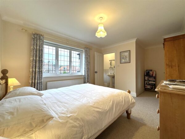 Chantry Lodge, Glebe Park, Balderton, Newark