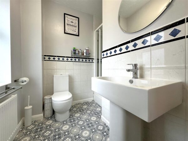 Cameron Lane, Fernwood, Newark