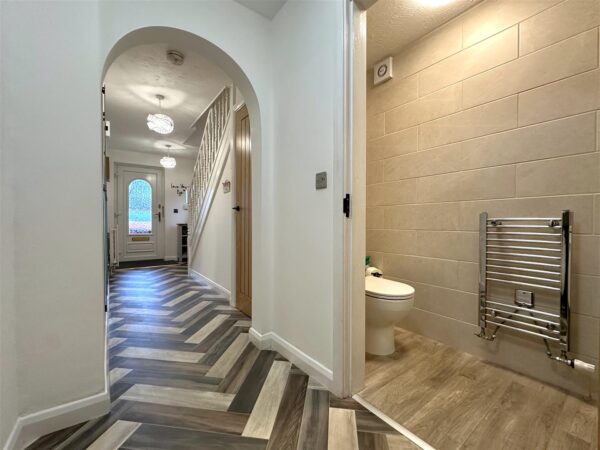 Cameron Lane, Fernwood, Newark