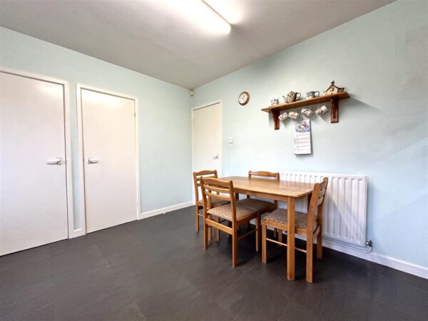 Bowbridge Road, Newark