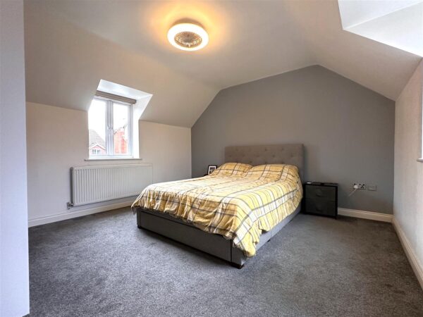 Stirling Drive, Coddington, Newark