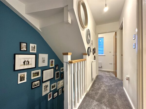 Cloverfield Place, Middlebeck, Newark