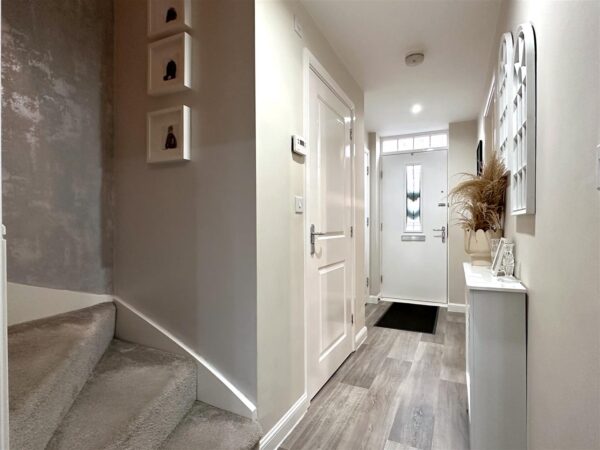 Carmelita Avenue, Fernwood, Newark