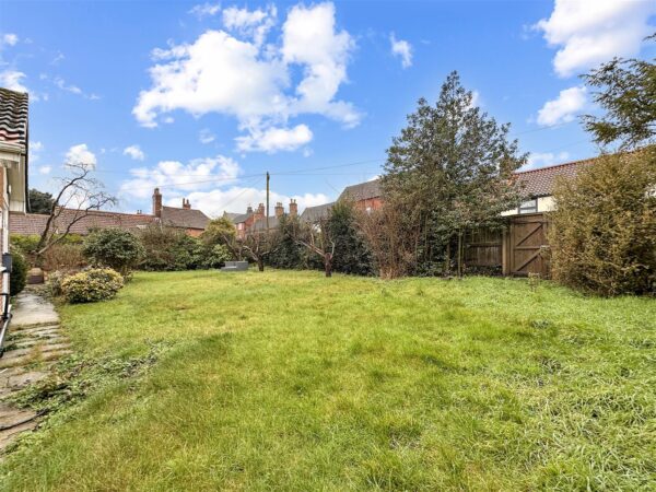 Swinderby Road, Collingham, Newark