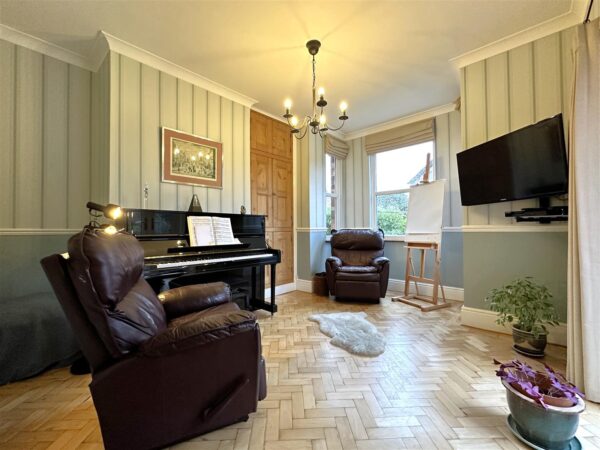 Victoria Street, Newark