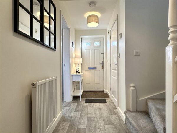 Apple Avenue, Fernwood, Newark