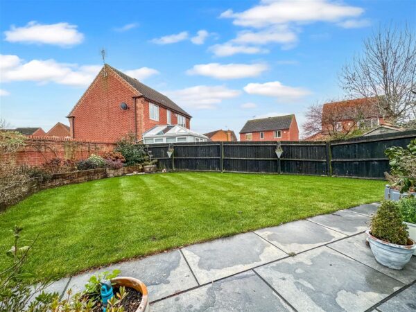 Allen Close, Claypole, Newark