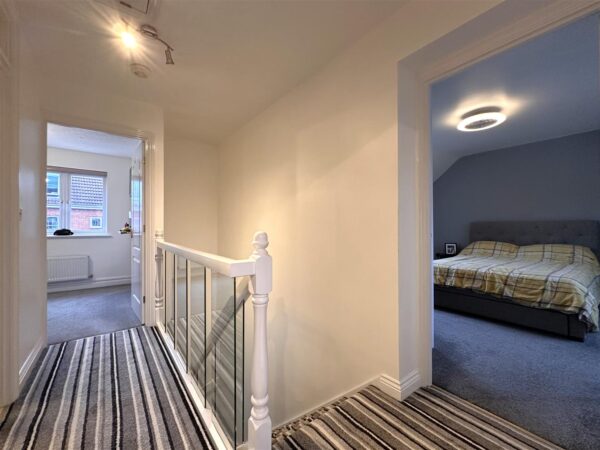 Stirling Drive, Coddington, Newark