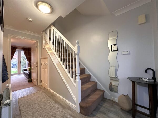 John Gold Avenue, Newark