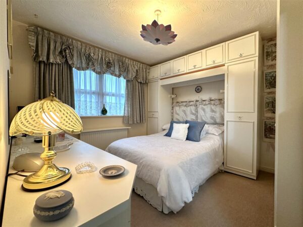 Ireton Avenue, Newark