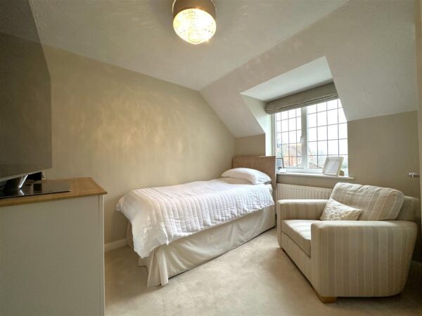 Allen Close, Claypole, Newark