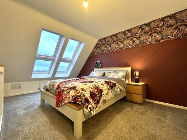 Cloverfield Place, Middlebeck, Newark