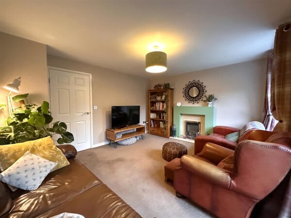 John Gold Avenue, Newark