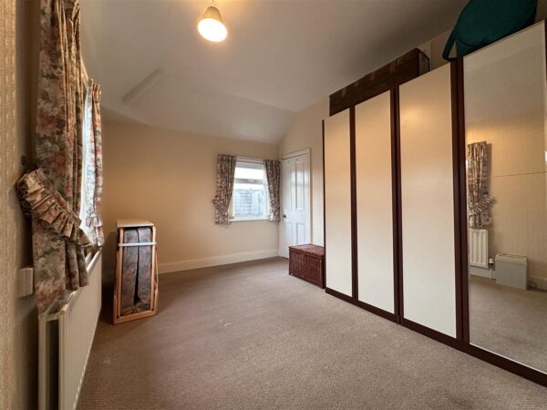 Eastern Terrace Lane, Newark