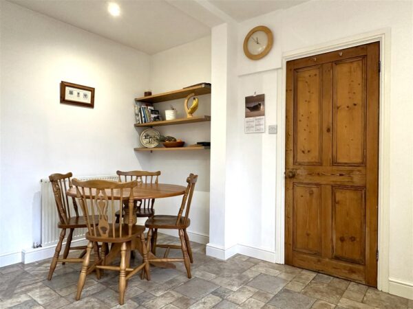 Victoria Street, Newark