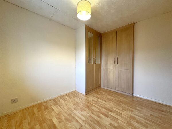 Cardinal Hinsley Close, Newark