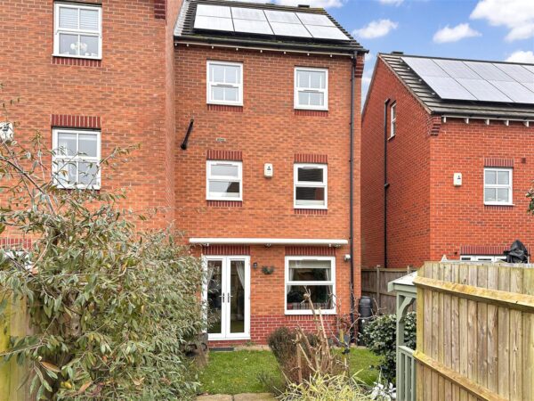 John Gold Avenue, Newark