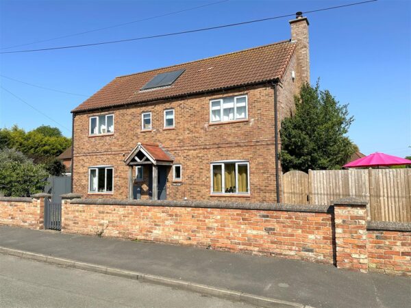 Rectory Lane, Claypole, Newark