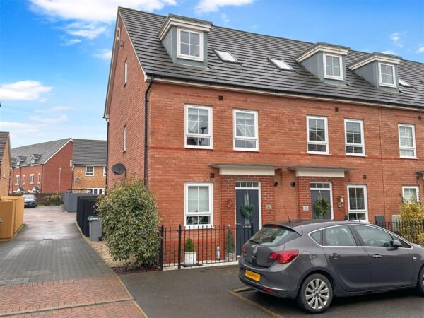 Carmelita Avenue, Fernwood, Newark