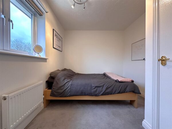 Stirling Drive, Coddington, Newark