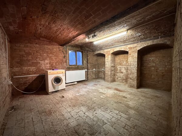 Eastern Terrace Lane, Newark