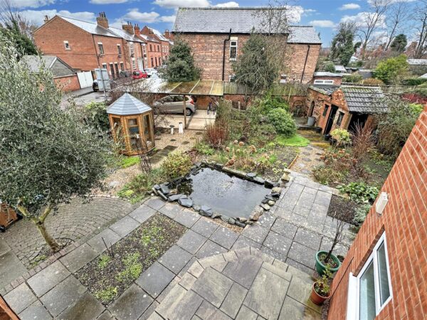 Victoria Street, Newark