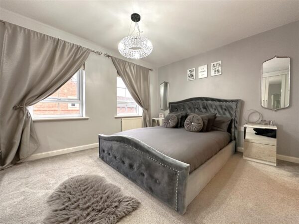 Carmelita Avenue, Fernwood, Newark