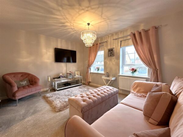 Carmelita Avenue, Fernwood, Newark