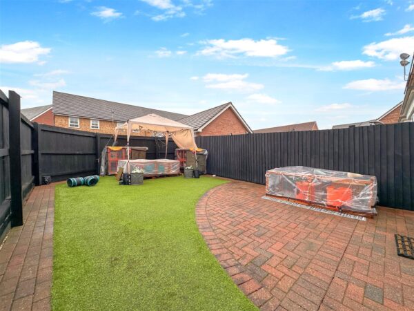 Carmelita Avenue, Fernwood, Newark