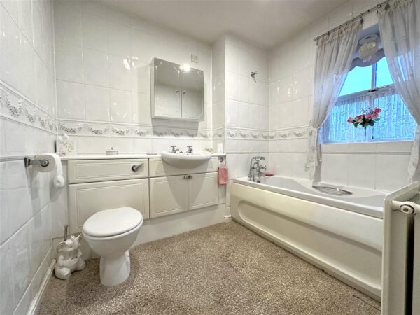 Ireton Avenue, Newark